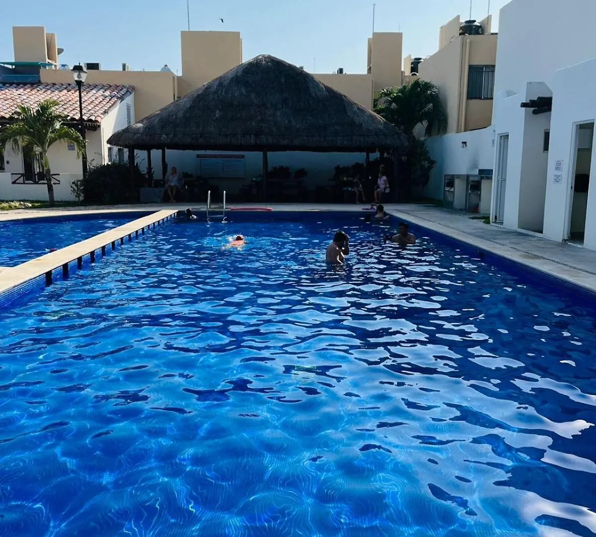 Amplio Apartamento De 2 Dormitorios En Playa Del Carmen Apartmán