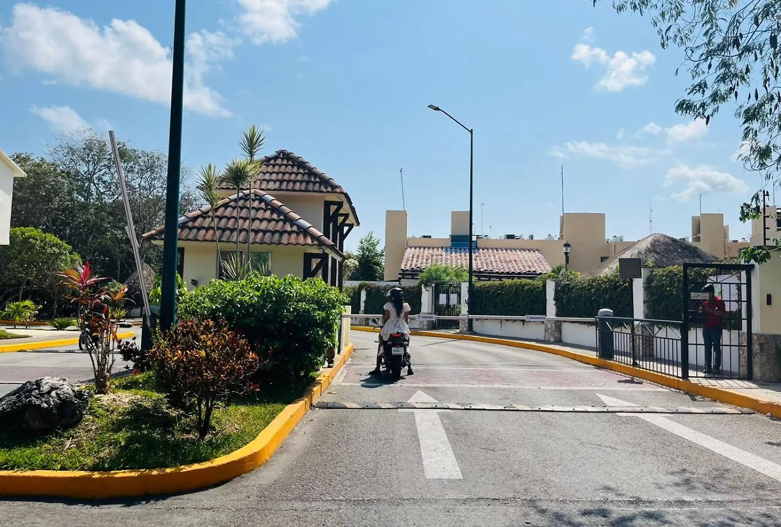 Amplio Apartamento De 2 Dormitorios En Playa Del Carmen Apartmán