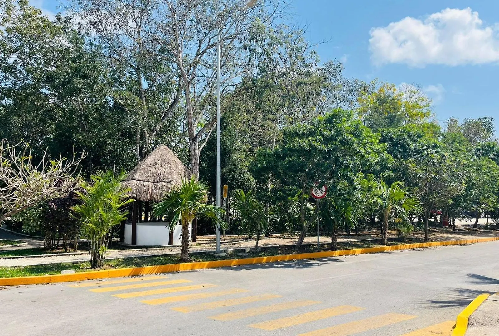 Apartmán Amplio Apartamento De 2 Dormitorios En Playa Del Carmen Mexiko